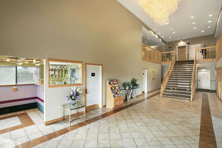Hotel Super 8 By Wyndham Columbia City