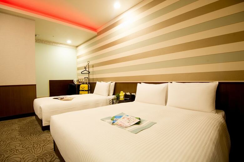 Starry Night Hotel