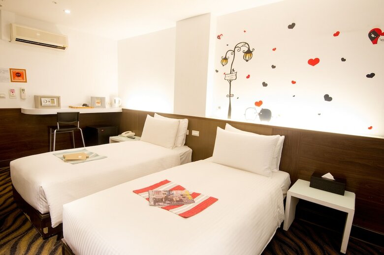Starry Night Hotel