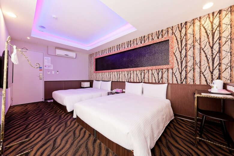 Starry Night Hotel