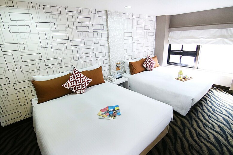 Starry Night Hotel