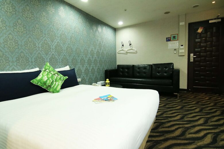 Starry Night Hotel
