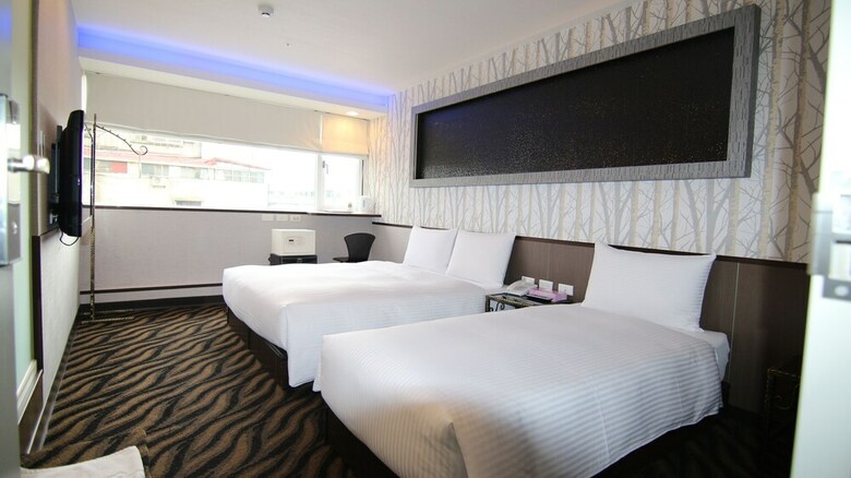 Starry Night Hotel