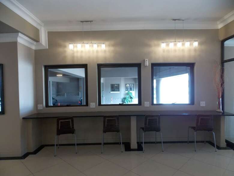 Sierra Square Hotel