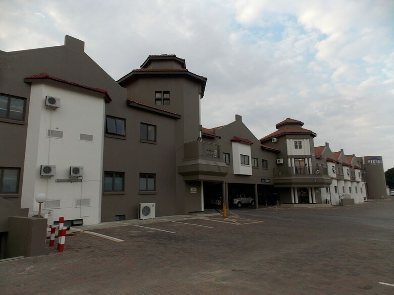 Sierra Square Hotel