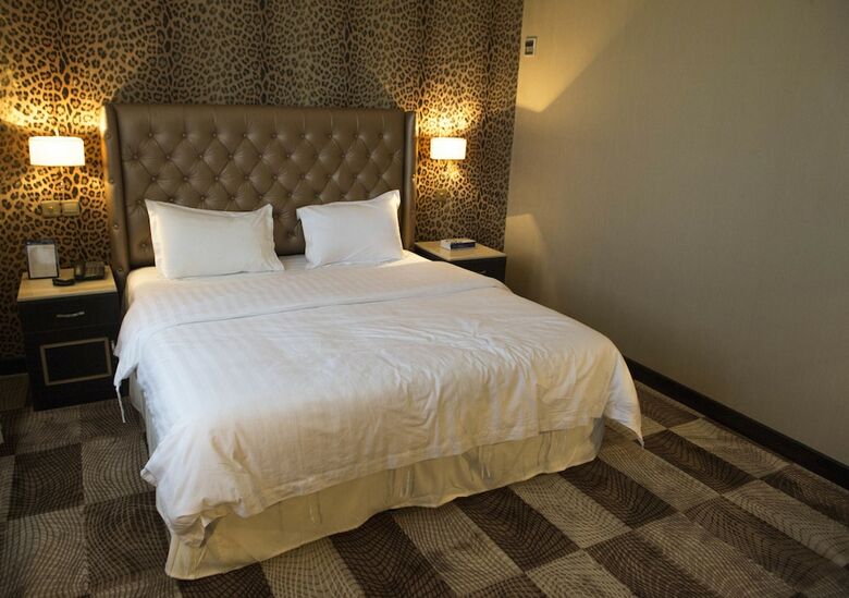 Madareem Crown Hotel