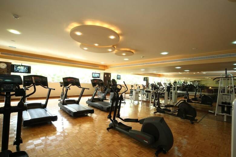 Madareem Crown Hotel