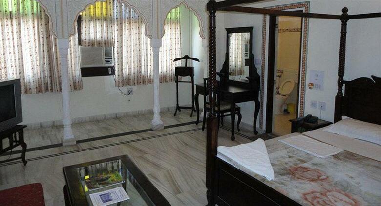 Hotel Krishna Palace