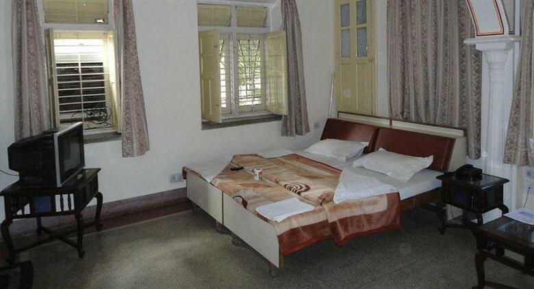 Hotel Krishna Palace