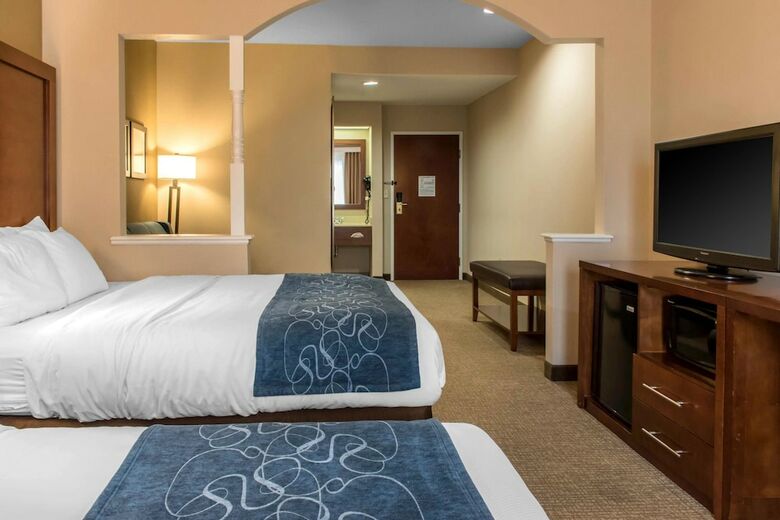 Hotel Comfort Suites Scranton Near Montage Mountain
