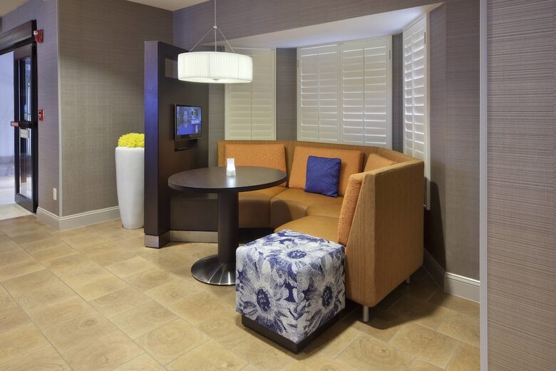 Hotel Courtyard By Marriott Orlando East/ucf Area