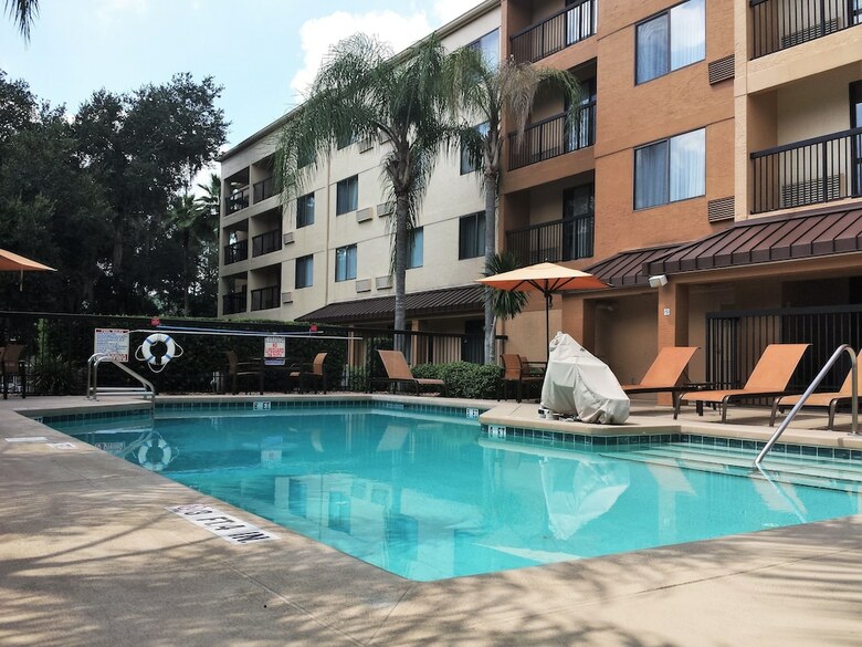 Hotel Courtyard By Marriott Orlando East/ucf Area