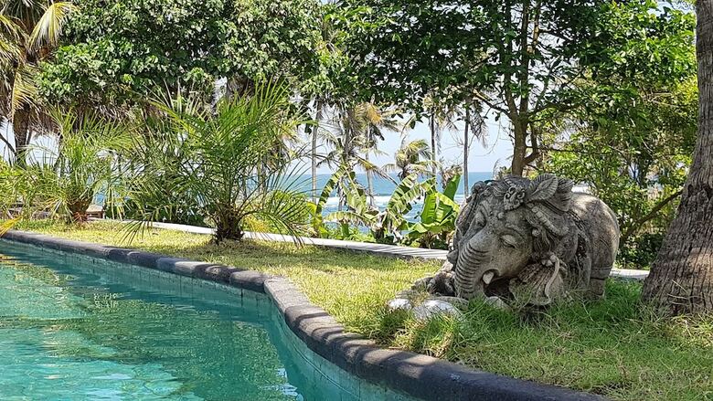 Sejuk Beach Villas