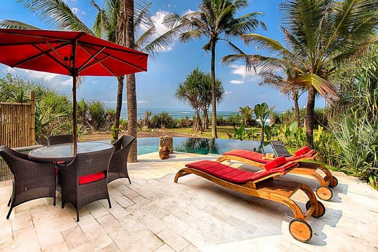 Sejuk Beach Villas