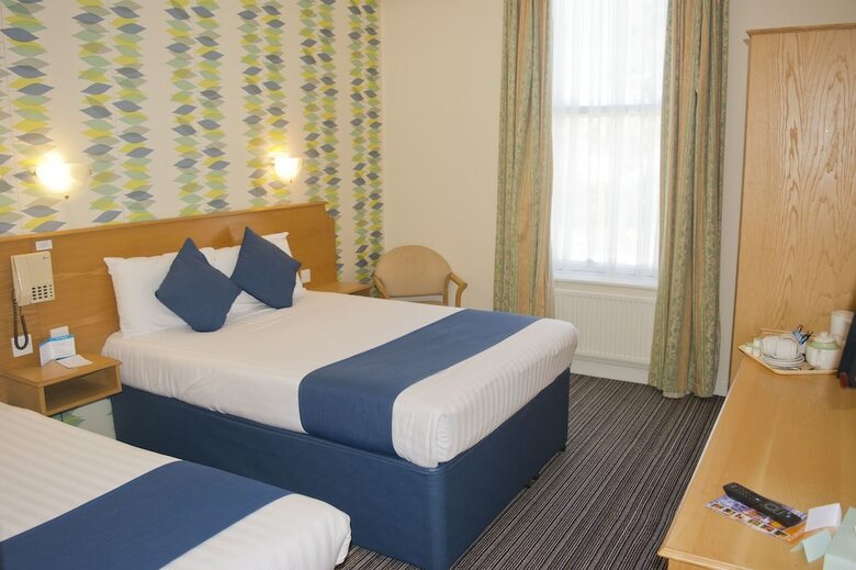 Tlh Carlton Hotel