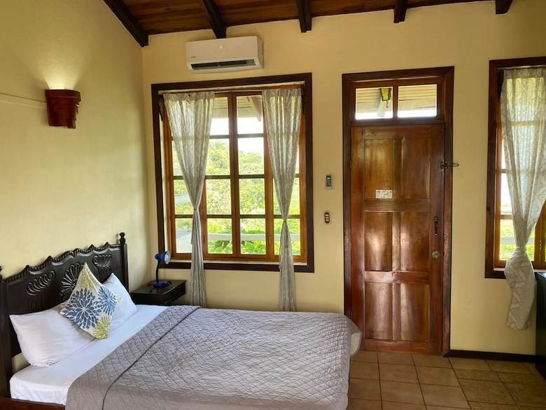 Hotel La Colina