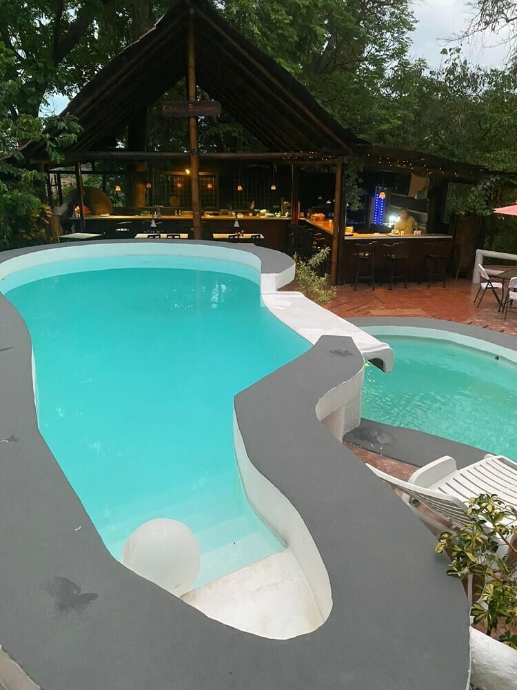 Hotel La Colina