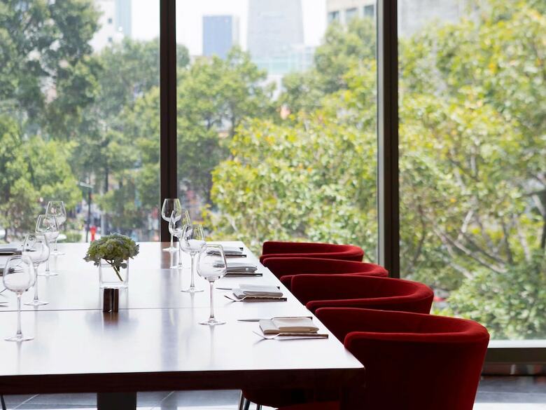 Hotel Pullman Saigon Centre