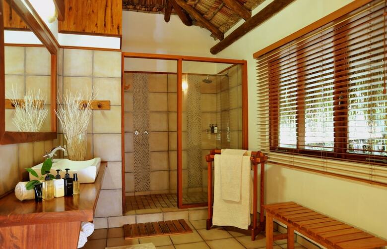 Posada Machangulo Beach Lodge