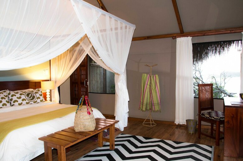 Posada Machangulo Beach Lodge