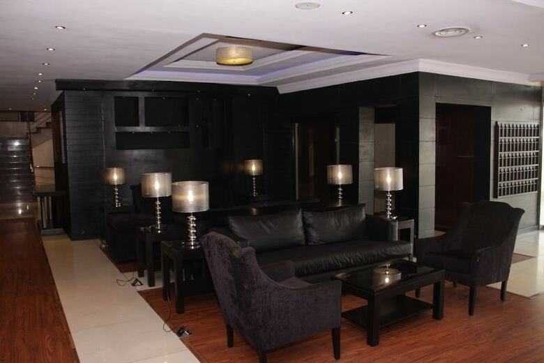 Owu Crown Hotel