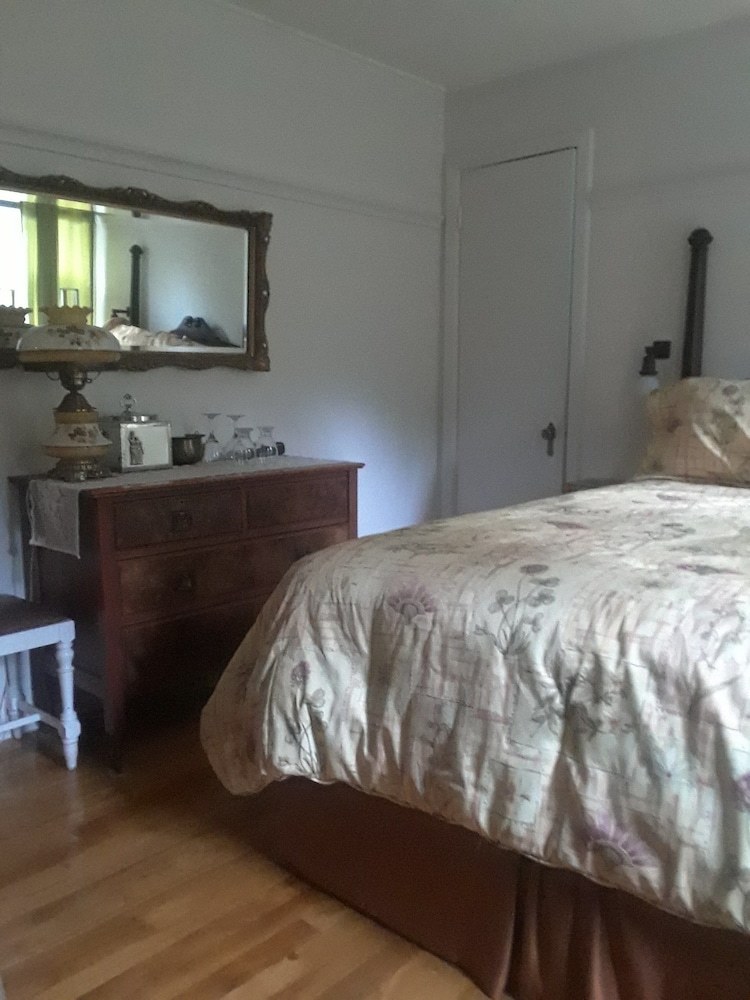 Auberge Bonne Nuit-bonjour Bed & Breakfast