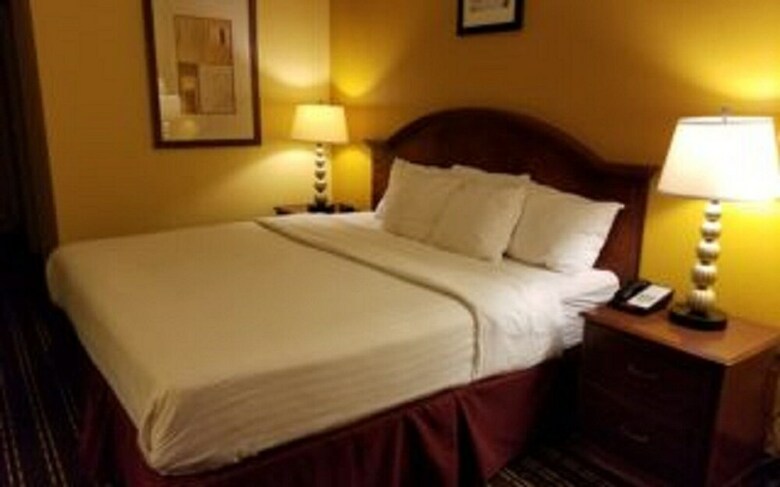 Hotel The Comstock Inn And Conference Center