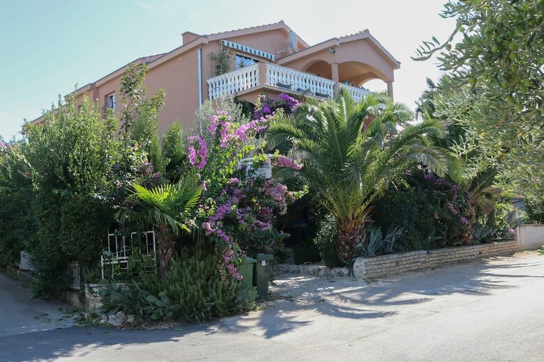 Apartments Moreta