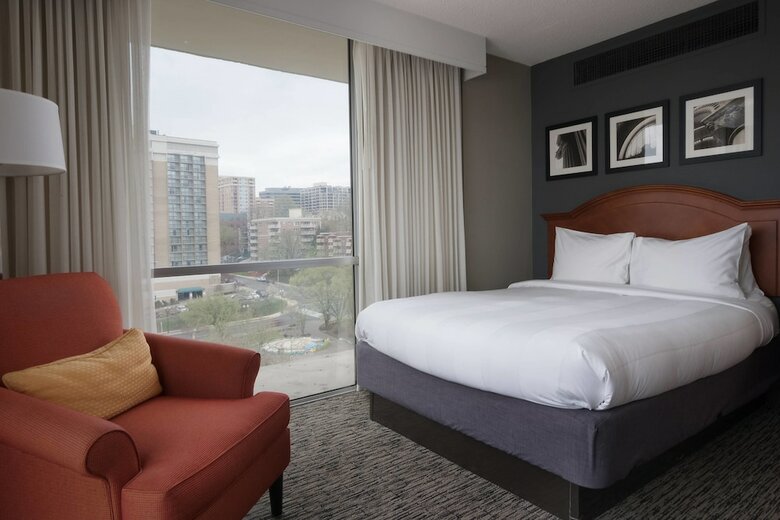 Hotel Key Bridge Marriott