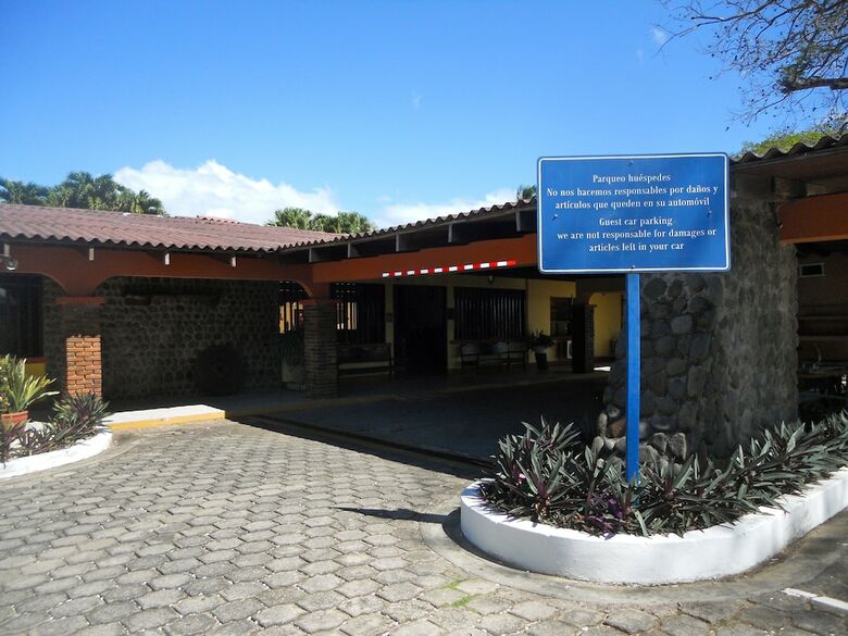 Las Espuelas Hotel