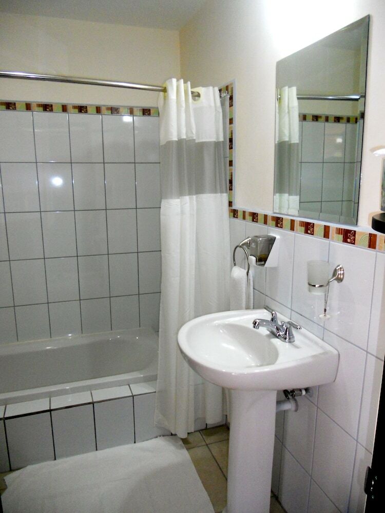 Las Espuelas Hotel