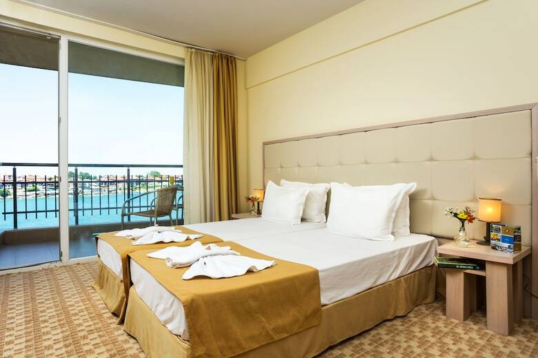 Hotel Coral