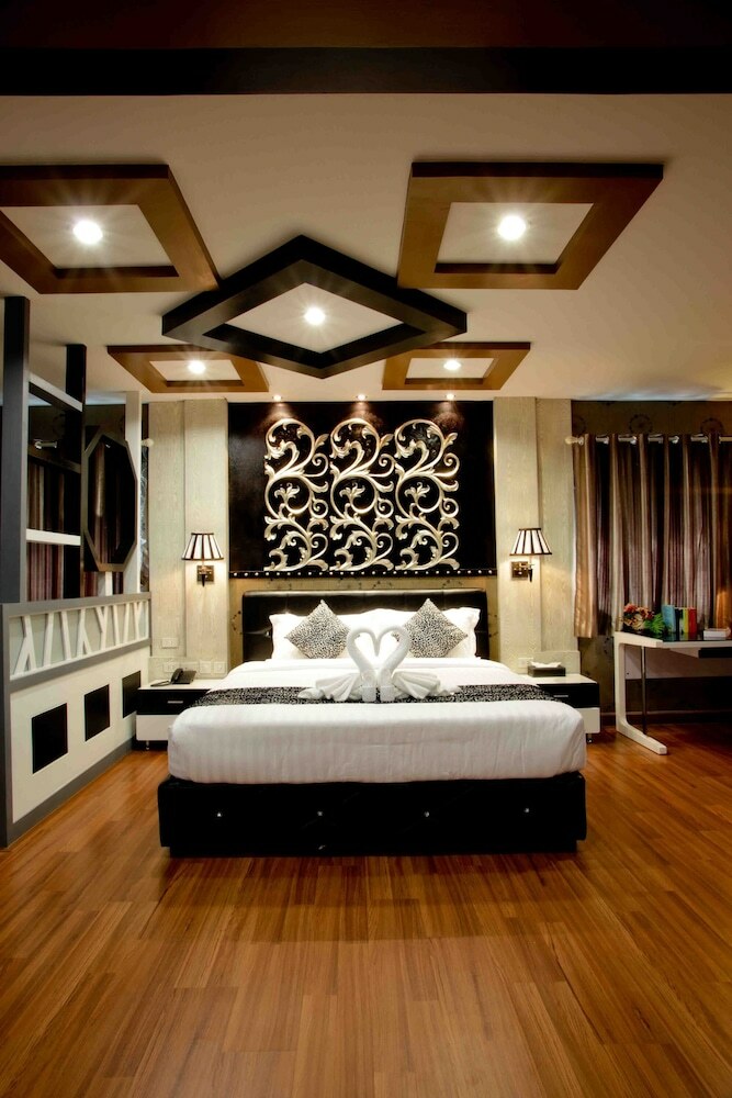 Hotel Ktk Regent Suite