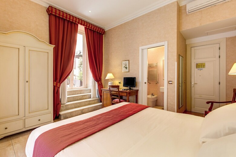 Manin Suites