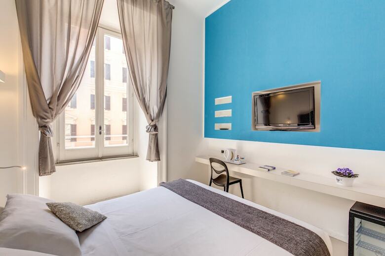 Manin Suites