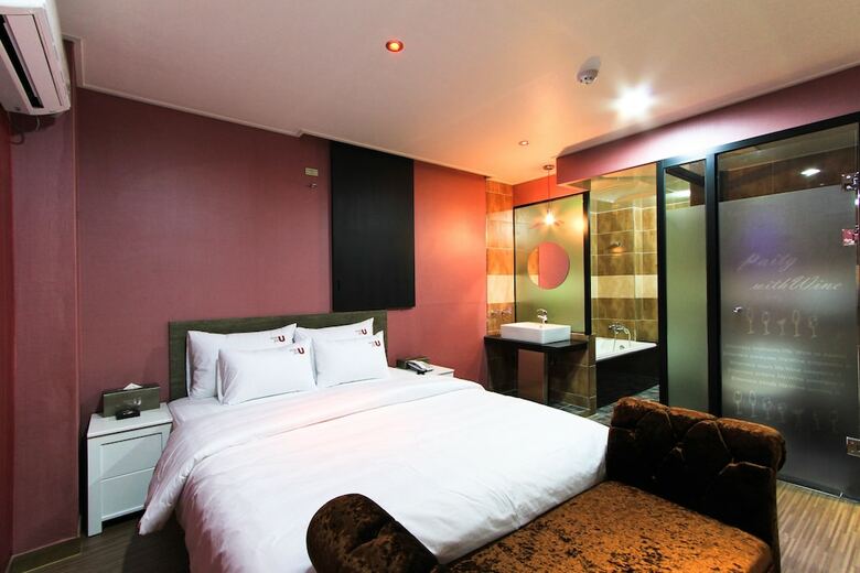 Foru Hotel