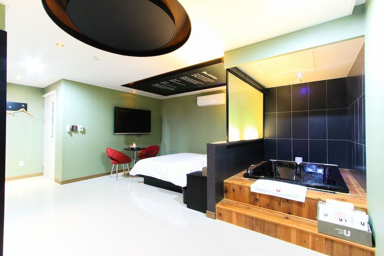 Foru Hotel