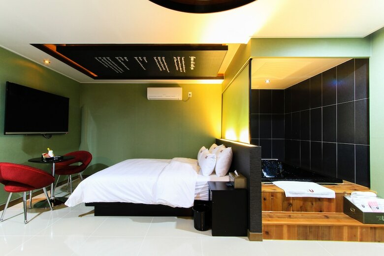 Foru Hotel
