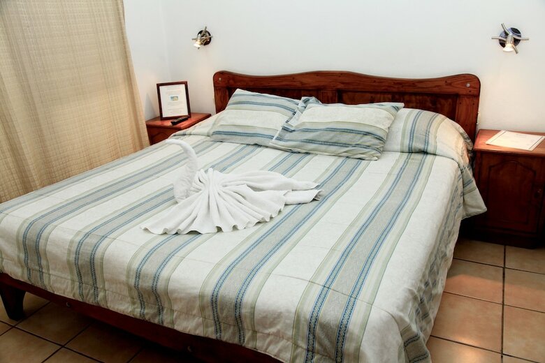 Hotel Colinas Del Sol