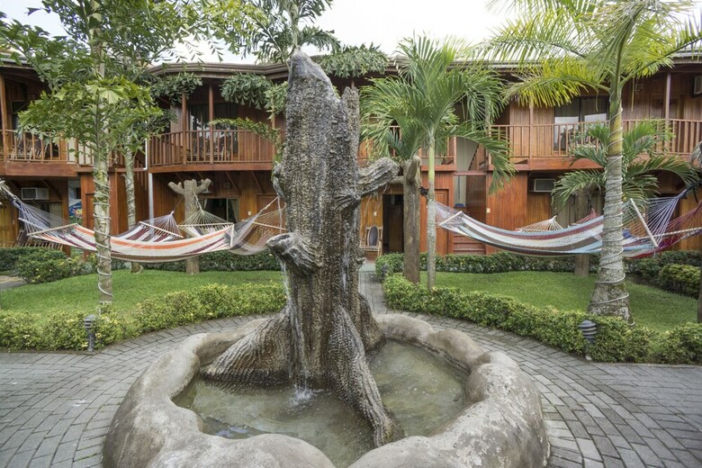 Hostal Arenal Hostel Resort