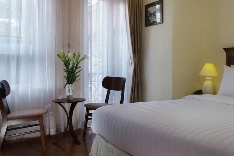 Classic Street Hotel