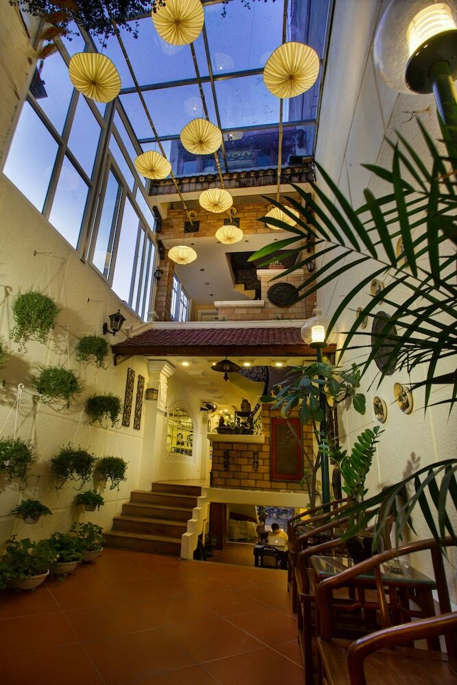 Classic Street Hotel