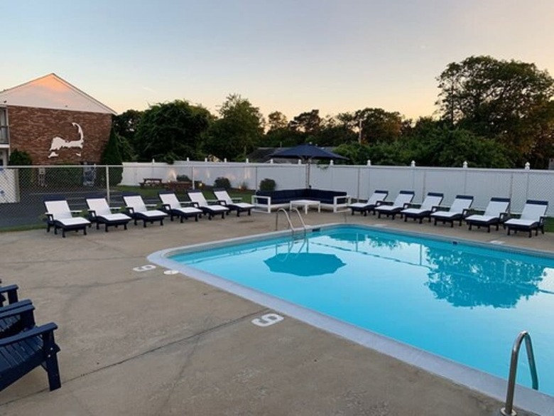 Motel Hunters Green - Cape Cod.