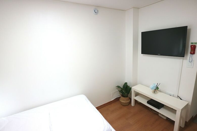 Hotel 24guesthouse Seoul Station