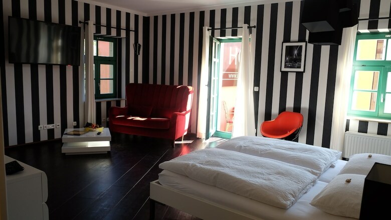 Backstage Hotel