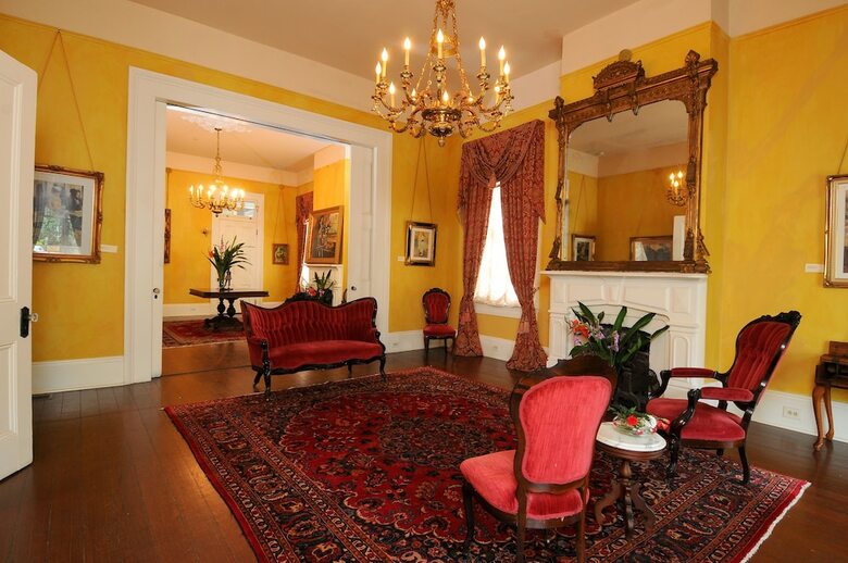 Bed & Breakfast Degas House