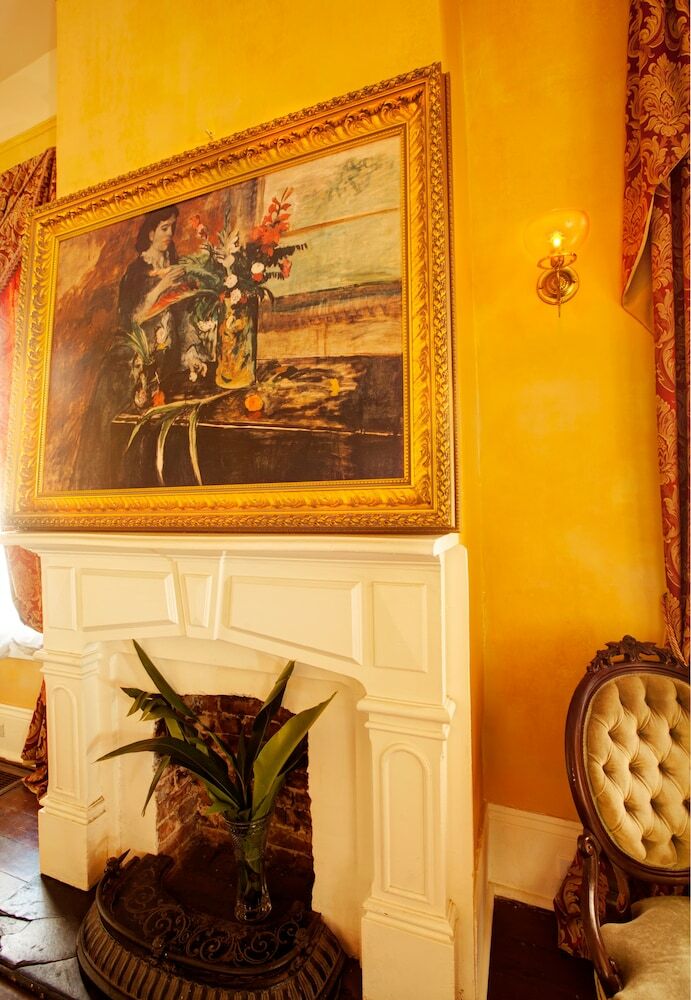 Bed & Breakfast Degas House