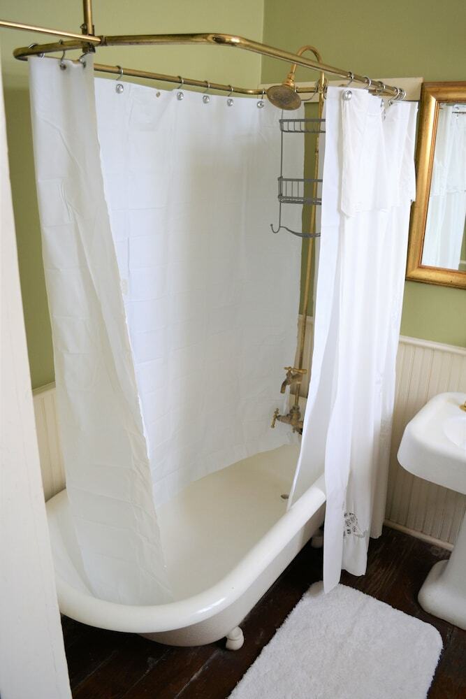 Bed & Breakfast Degas House