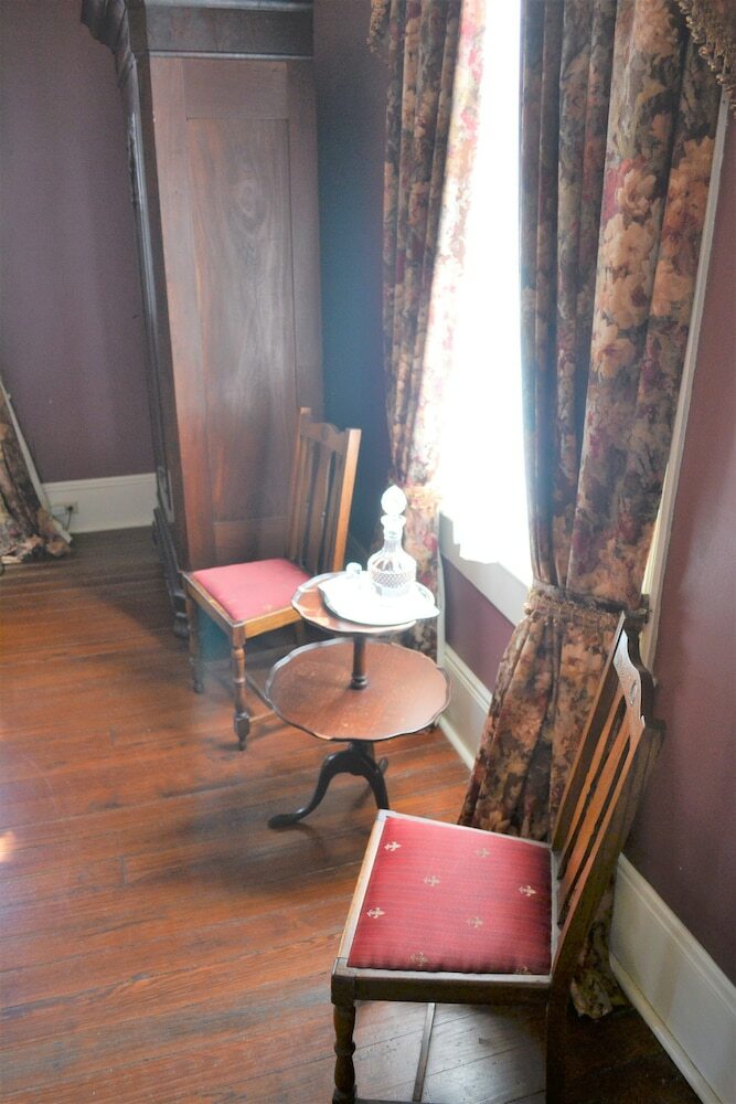 Bed & Breakfast Degas House
