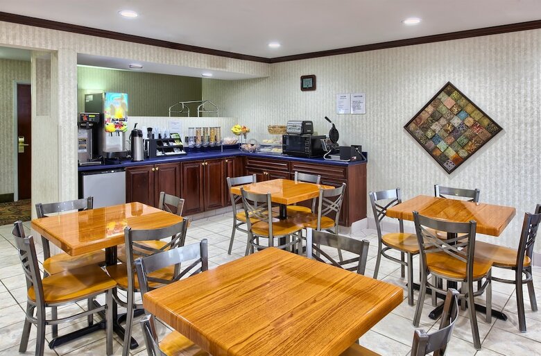 Hotel Country Hearth Inn Knightdale Raleigh